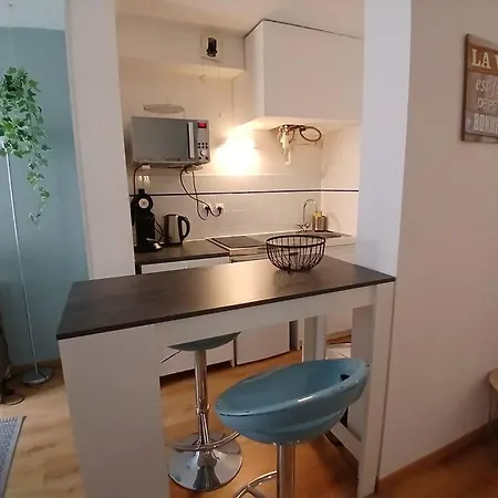 Cosy Au Coeur De Nimes. 아파트 *